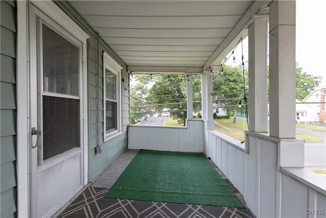 $329,900 | 423 Highland Avenue, De Witt, NY 13057
