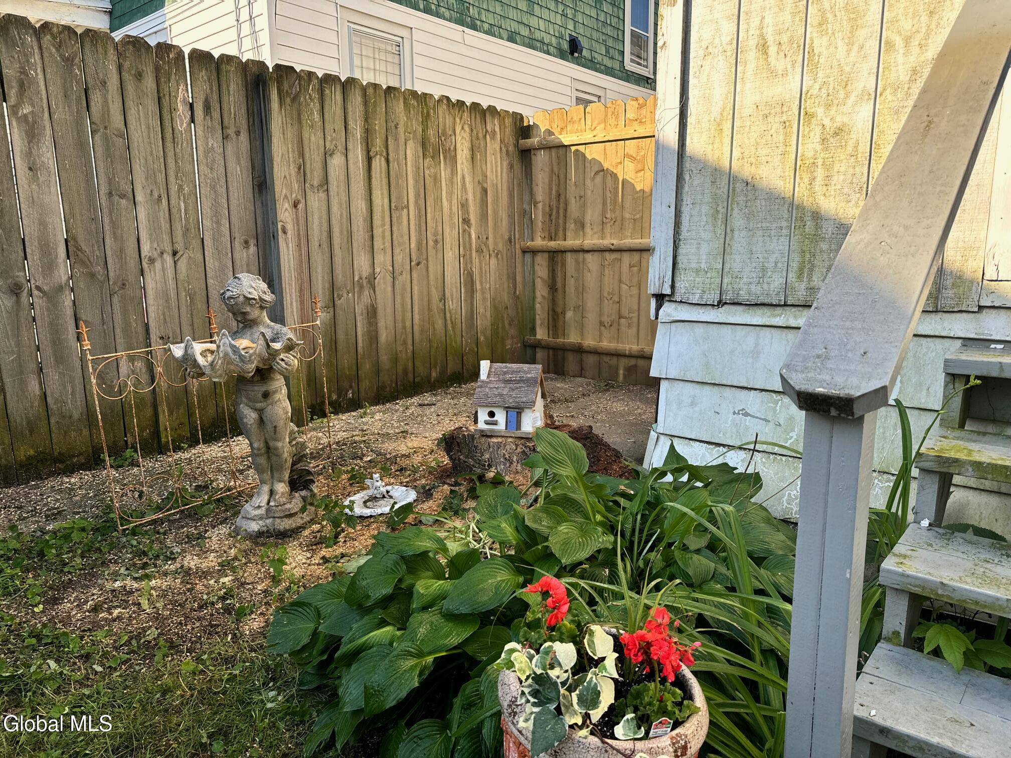 7 Edison Avenue, Unit 2ND FL REAR Albany, NY 12208 - Photo 11 of 16 73997040267__9084C351-3008-4818-B224-B23