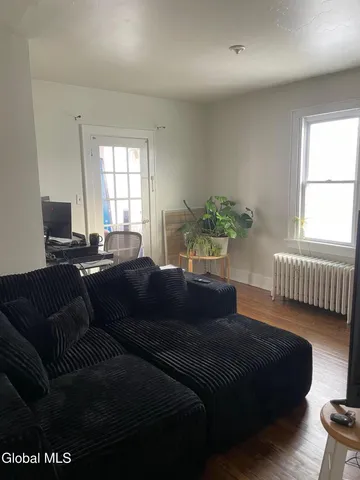 $1,200 | 7 Edison Avenue, Unit 2ND FL REAR, Albany, NY 12208