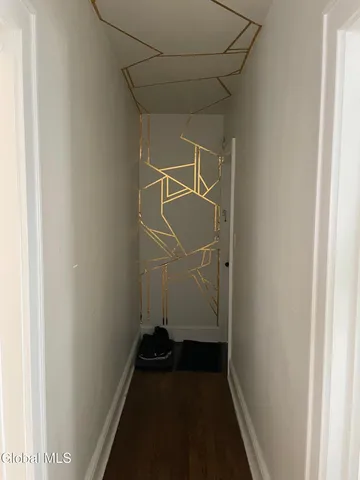 $1,200 | 7 Edison Avenue, Unit 2ND FL REAR, Albany, NY 12208