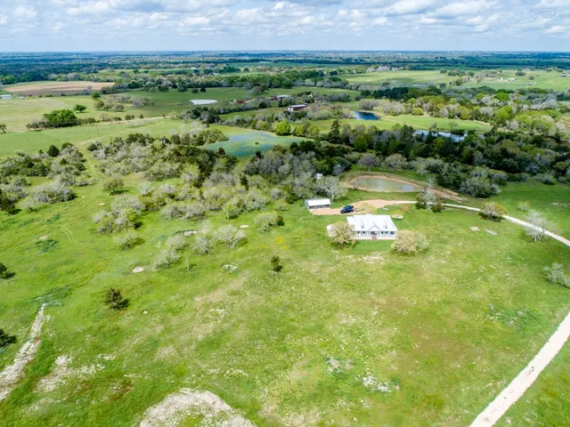 $1,190,000 | 1255 County Road 260, Weimar, TX 78962