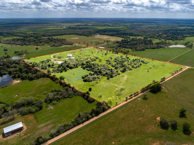 $1,190,000 | 1255 County Road 260, Weimar, TX 78962
