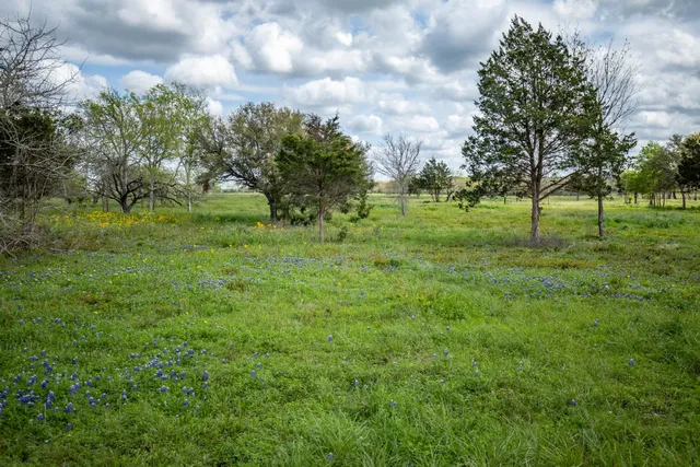 $1,190,000 | 1255 County Road 260, Weimar, TX 78962