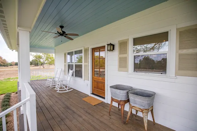 $1,190,000 | 1255 County Road 260, Weimar, TX 78962