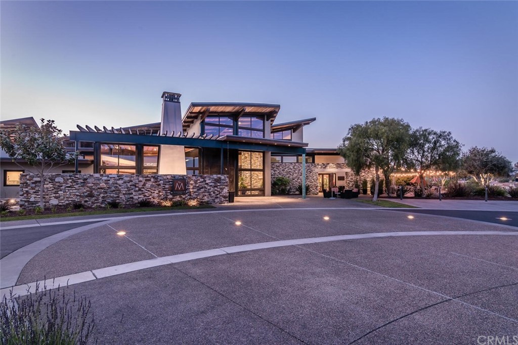 1039 Ford Drive Nipomo, CA 93444 - Photo 40 of 45 a view of a tennis court