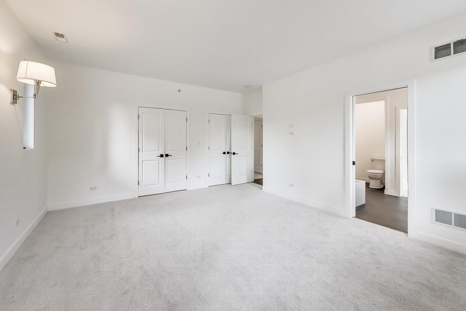 10 Picton Road Roselle, IL 60172 - Photo 44 of 76 Gallery Image 44