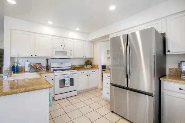 $739,900 | 43114 Corte Tolosa, Temecula, CA 92592