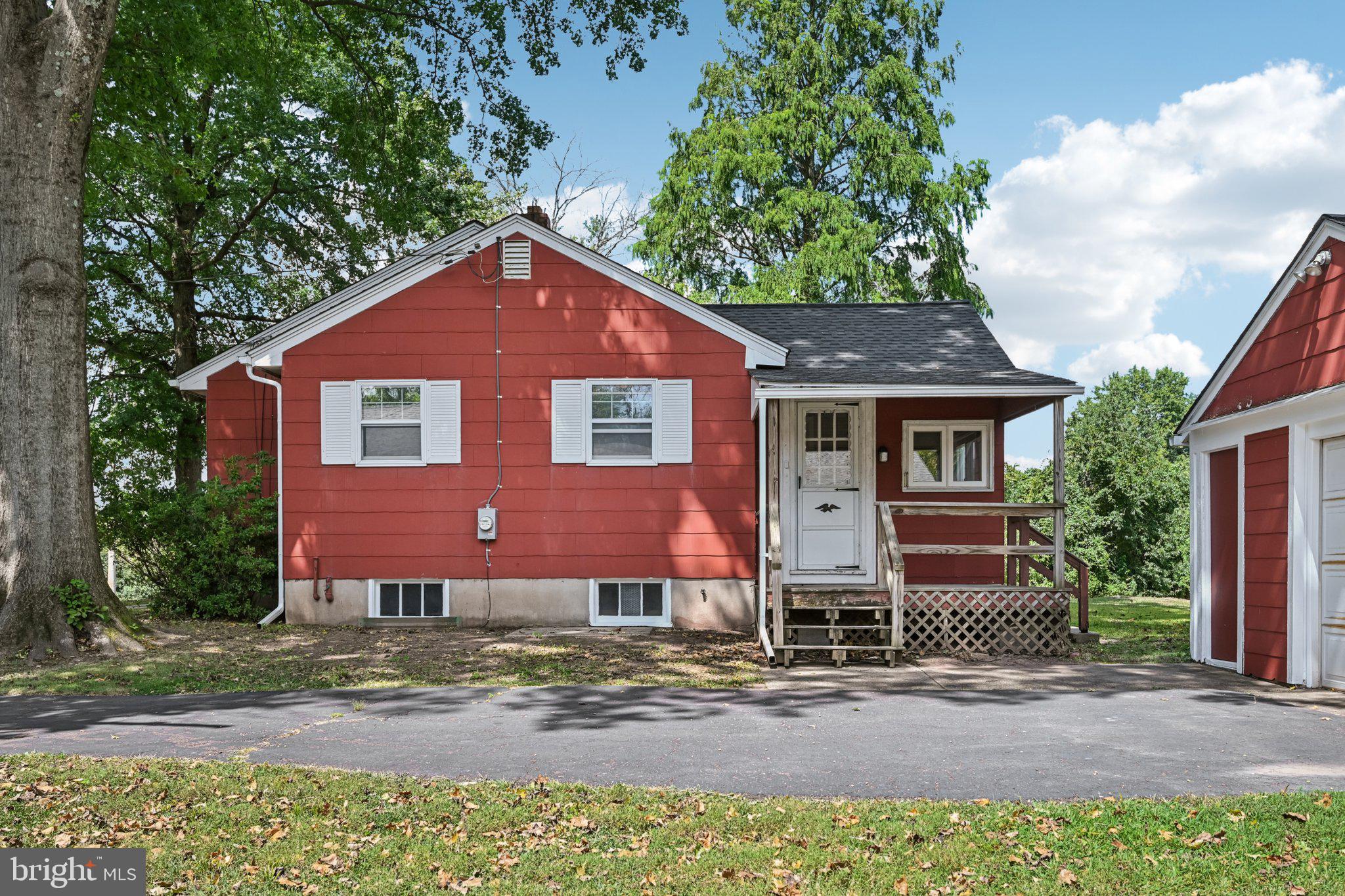 60 Brownback Road Royersford, PA 19468 - Photo 6 of 50 a front view of a house with yard