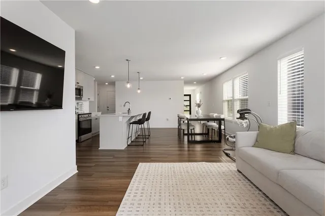 $354,900 | 27600 East Red Fox Street, Lake Lotawana, MO 64086