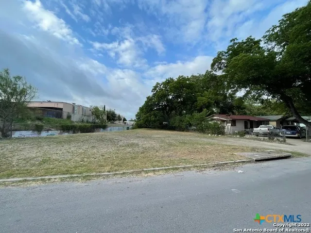 $39,000 | 310 Uvalde Street, San Antonio, TX 78210