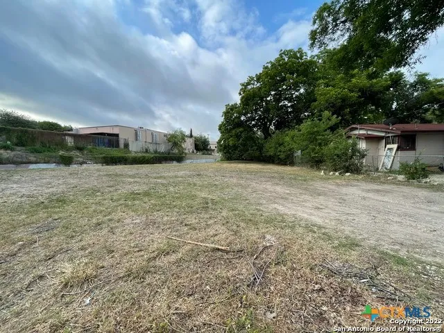 $39,000 | 310 Uvalde Street, San Antonio, TX 78210