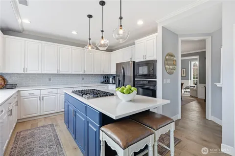 $2,500,000 | 27239 Southeast 27th Street, Sammamish, WA 98075