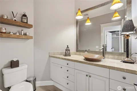 $2,500,000 | 27239 Southeast 27th Street, Sammamish, WA 98075