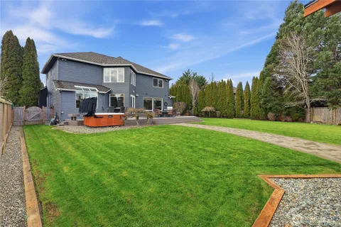 $2,500,000 | 27239 Southeast 27th Street, Sammamish, WA 98075