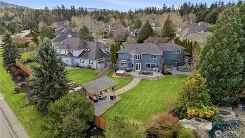 $2,500,000 | 27239 Southeast 27th Street, Sammamish, WA 98075