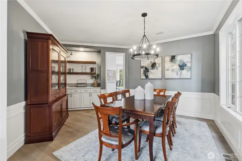 $2,500,000 | 27239 Southeast 27th Street, Sammamish, WA 98075