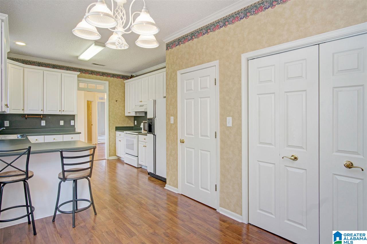 147 Warwick Circle Alabaster, AL 35007 - Photo 8 of 26