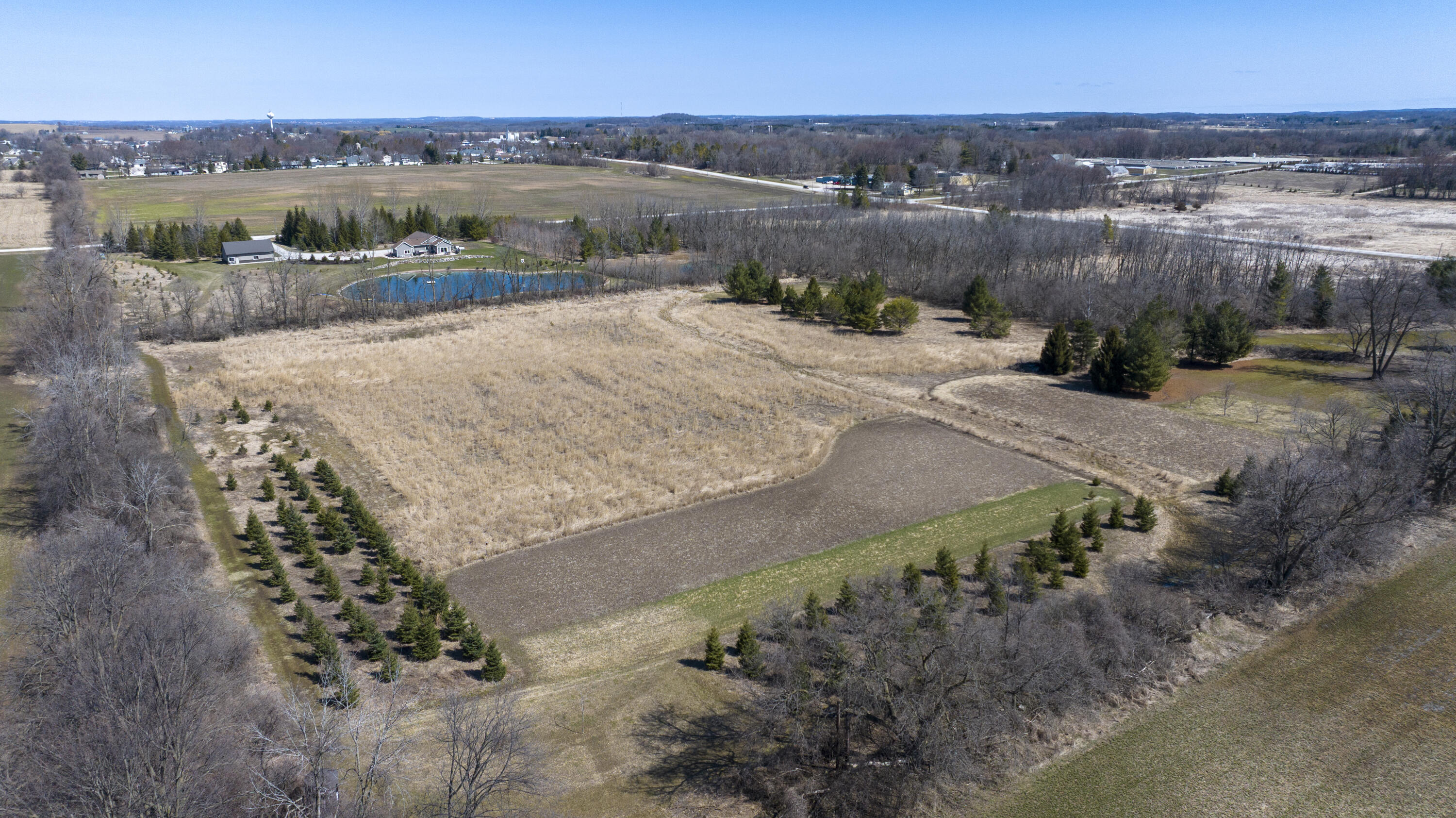 W985 Fur Farm Road New Holstein, WI 53061 - Photo 34 of 37 DJI_20260407112449_0560_D