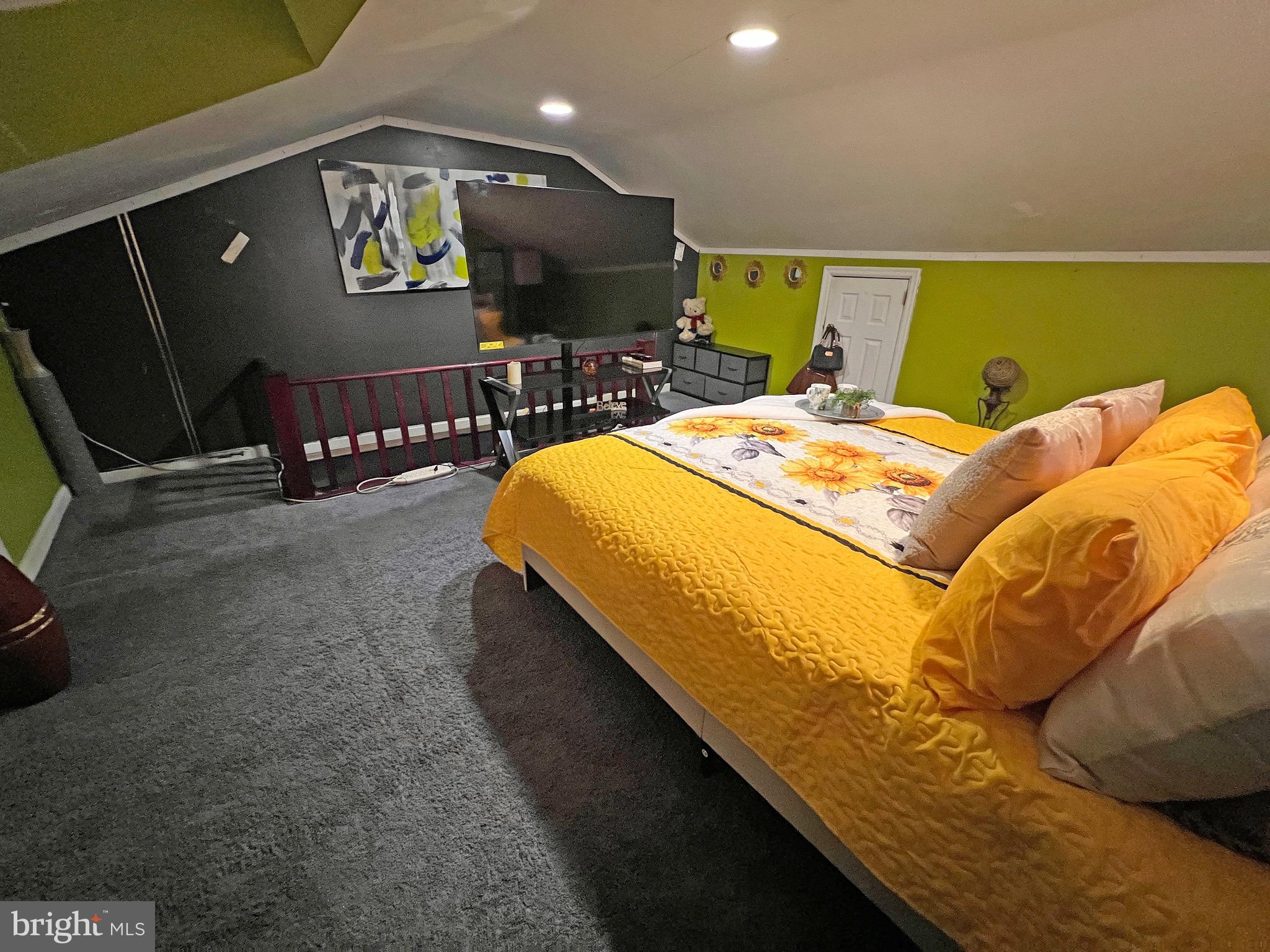 4129 Garrett Road Drexel Hill, PA 19026 - Photo 16 of 34 3rd floor bedroom