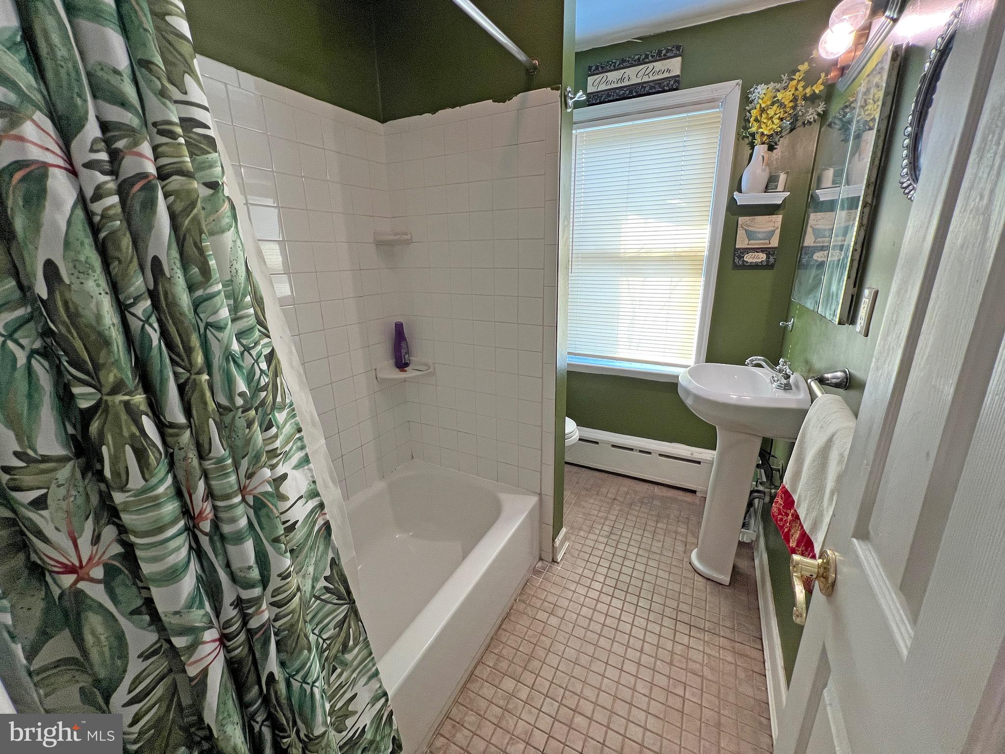 4129 Garrett Road Drexel Hill, PA 19026 - Photo 23 of 34 Full bathroom on upper level