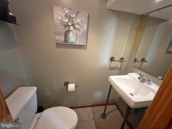 $280,000 | 4129 Garrett Road, Drexel Hill, PA 19026