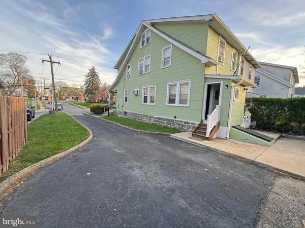 $280,000 | 4129 Garrett Road, Drexel Hill, PA 19026