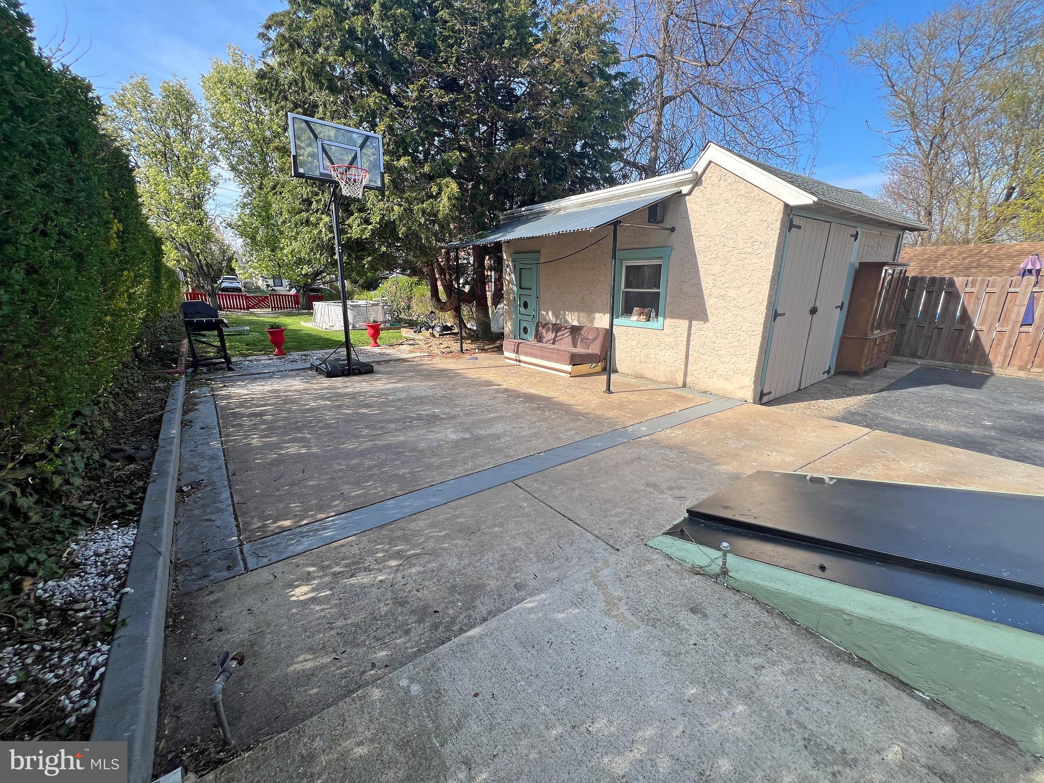 4129 Garrett Road Drexel Hill, PA 19026 - Photo 29 of 34 Large peaceful patio