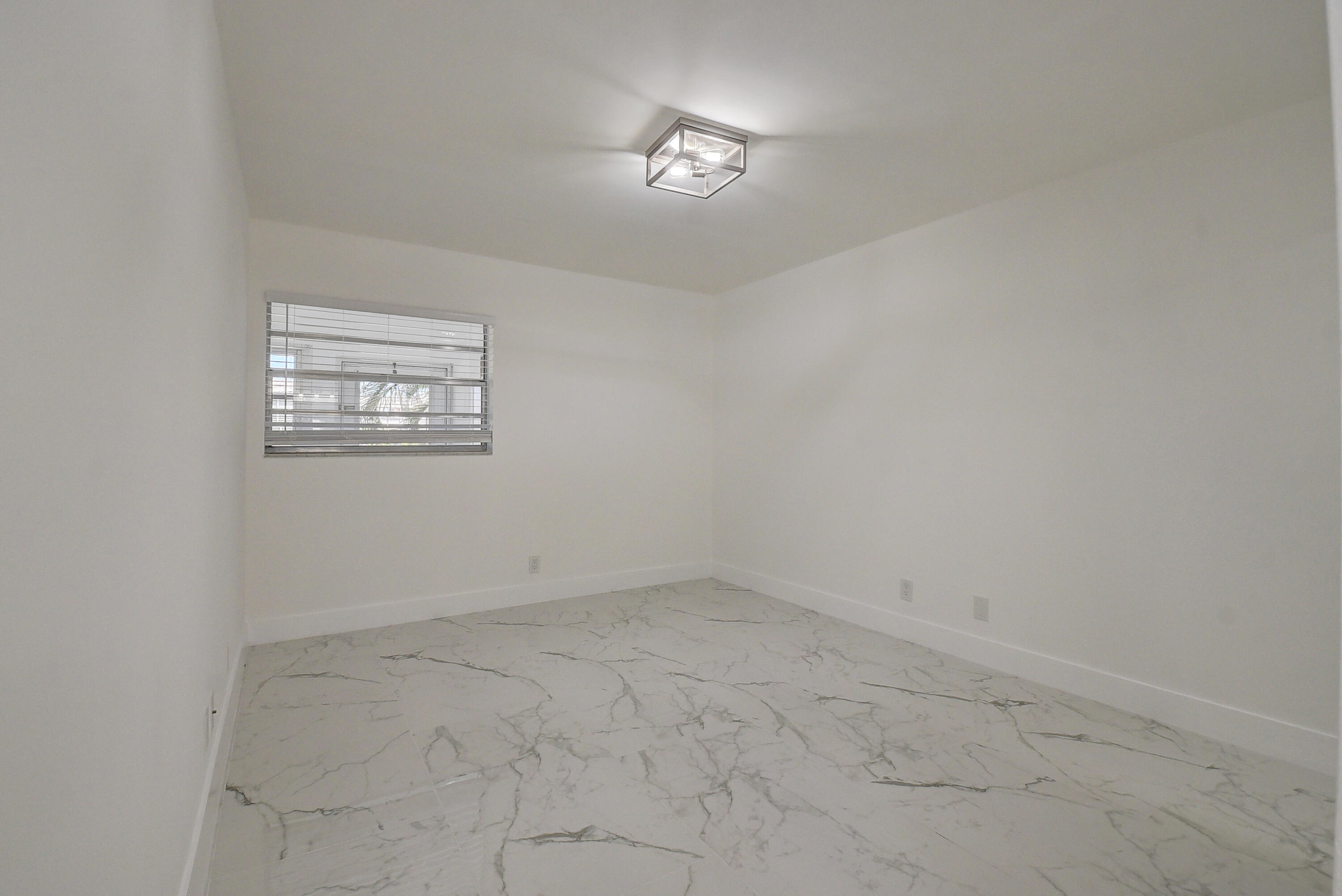 392 Saxony Way Delray Beach, FL 33446 - Photo 11 of 27 13_dsc_3361_2_3_4_5