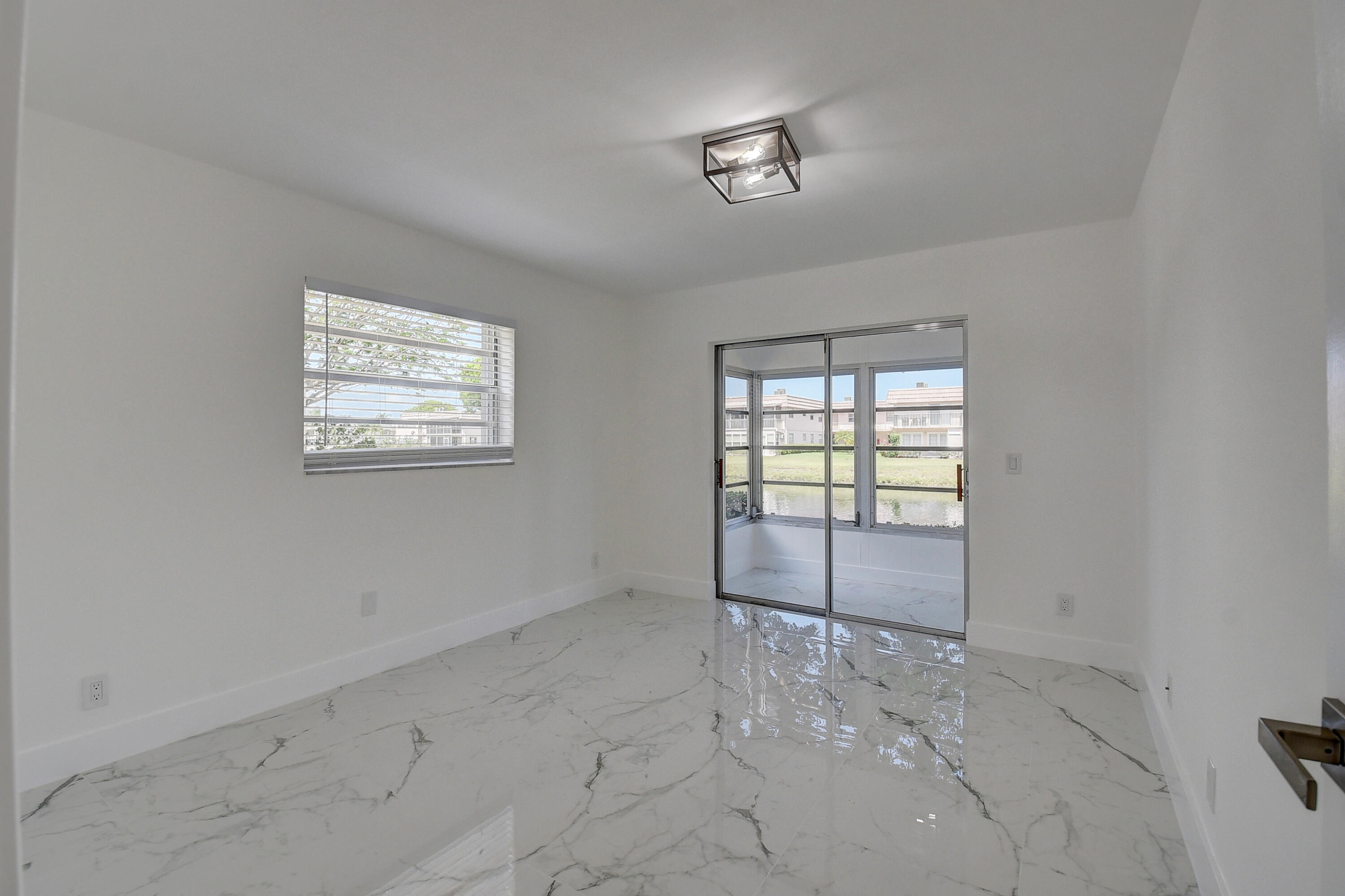 392 Saxony Way Delray Beach, FL 33446 - Photo 16 of 27 18_dsc_3386_87_88_89_90