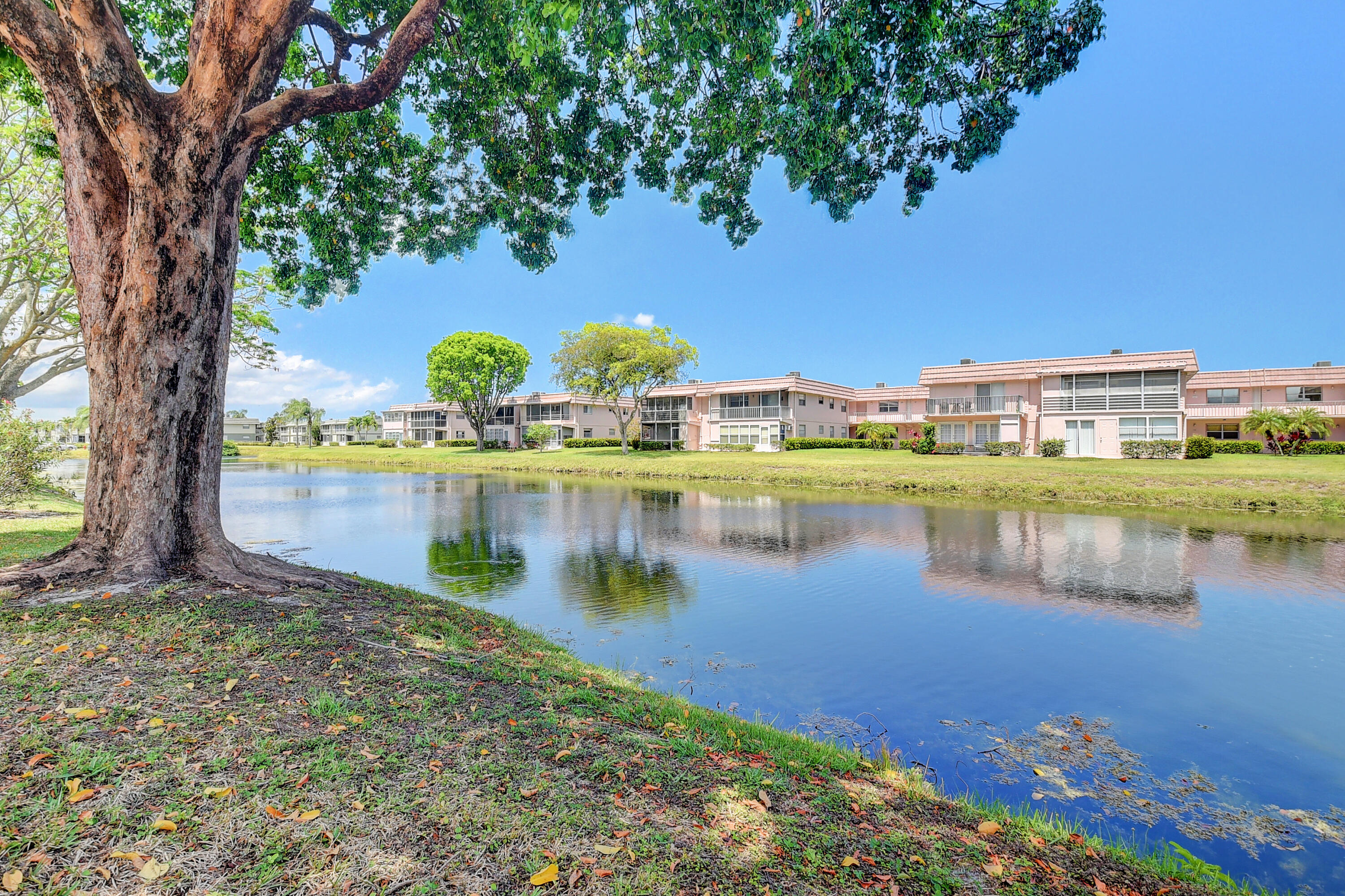 392 Saxony Way Delray Beach, FL 33446 - Photo 24 of 27 26_dsc_3426_27_28_29_30