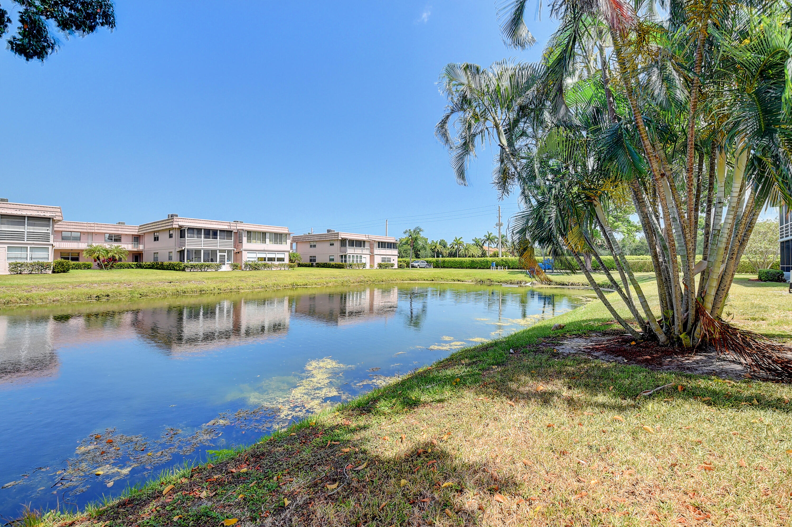 392 Saxony Way Delray Beach, FL 33446 - Photo 25 of 27 27_dsc_3431_2_3_4_5