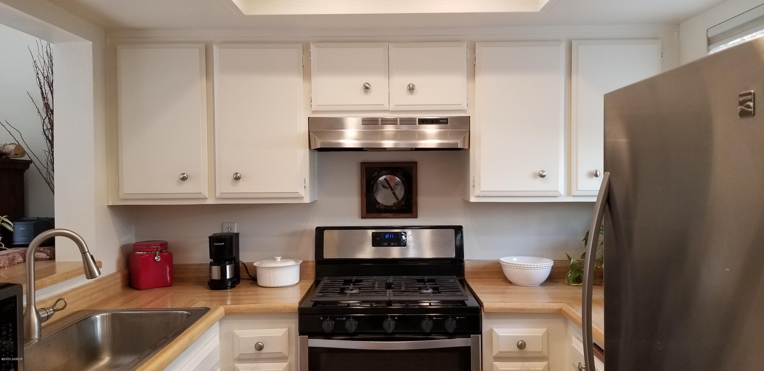 1105 West Cypress Avenue, Unit D Lompoc, CA 93436 - Photo 7 of 23 20201206_120823