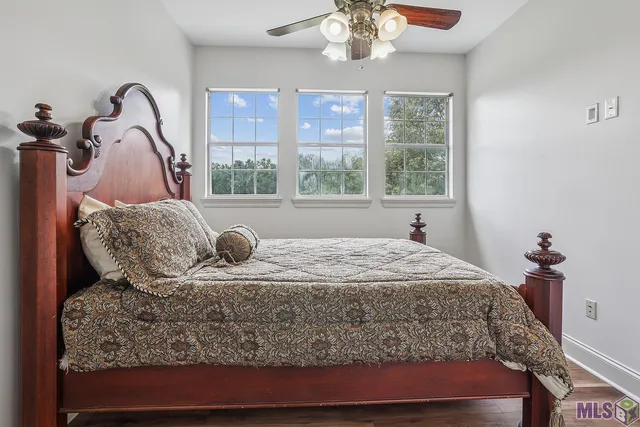 $1,150,000 | 5585 Highway 966, St. Francisville, LA 70775