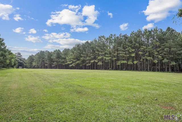 $1,150,000 | 5585 Highway 966, St. Francisville, LA 70775