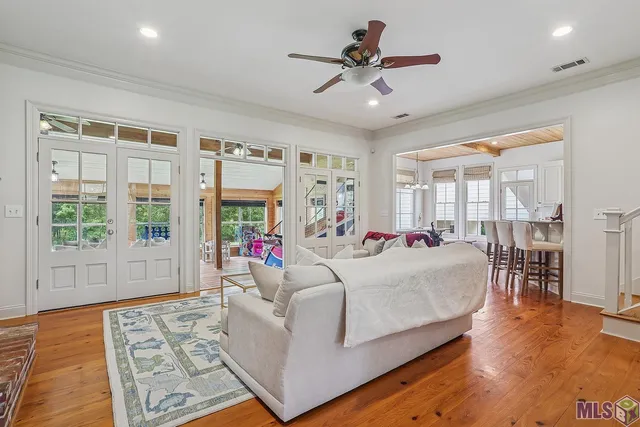 $1,150,000 | 5585 Highway 966, St. Francisville, LA 70775