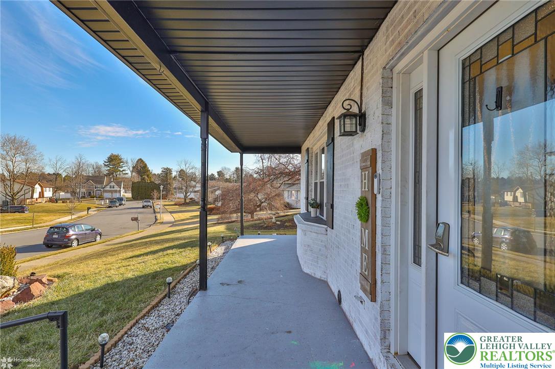 2950 Santee Drive Bethlehem, PA 18017 - Photo 3 of 52