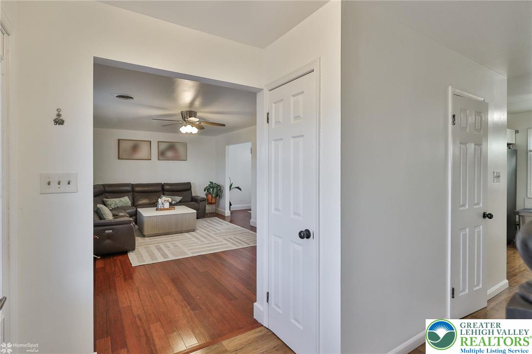 2950 Santee Drive Bethlehem, PA 18017 - Photo 8 of 52