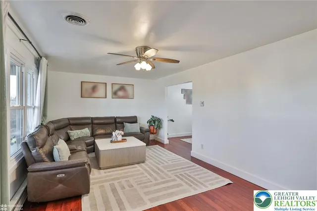 $560,000 | 2950 Santee Drive, Bethlehem, PA 18017