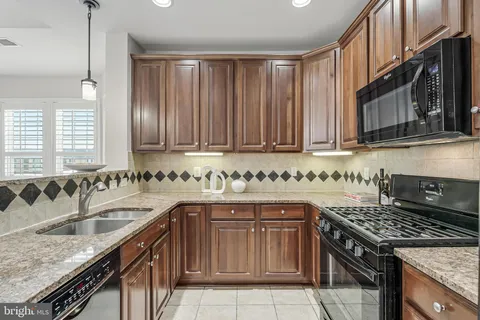 $599,000 | 1625 Piccard Drive, Unit 403, Rockville, MD 20850