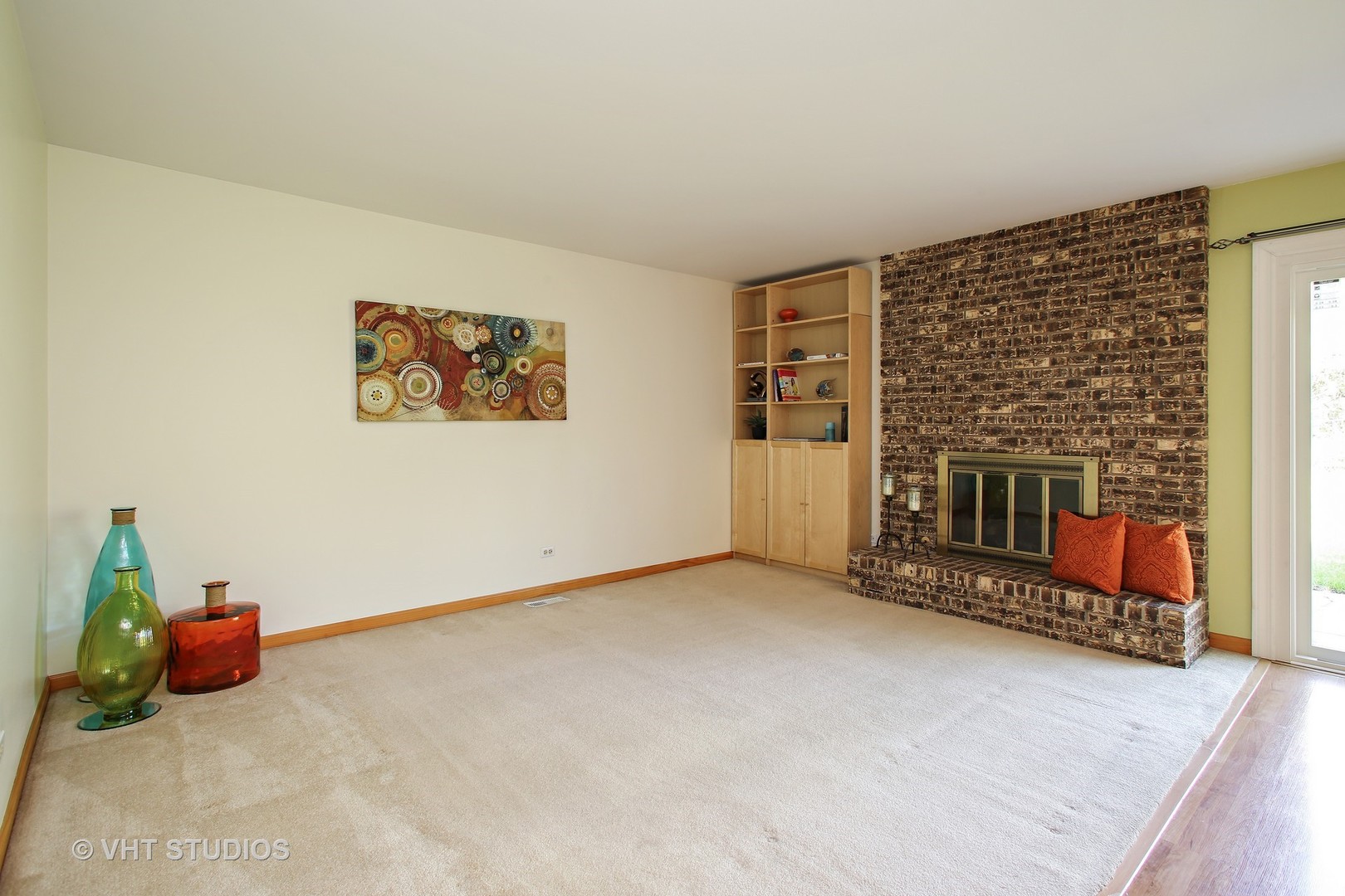 1720 Kent Road Hoffman Estates, IL 60169 - Photo 2 of 22