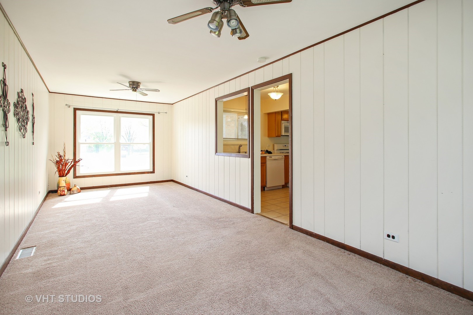 1720 Kent Road Hoffman Estates, IL 60169 - Photo 11 of 22