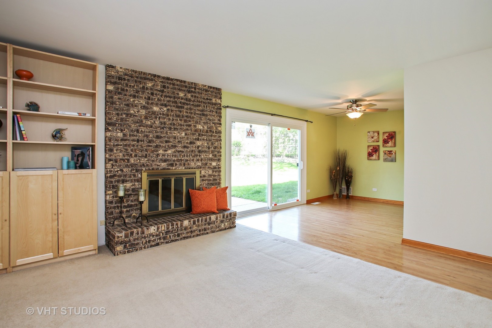 1720 Kent Road Hoffman Estates, IL 60169 - Photo 4 of 22