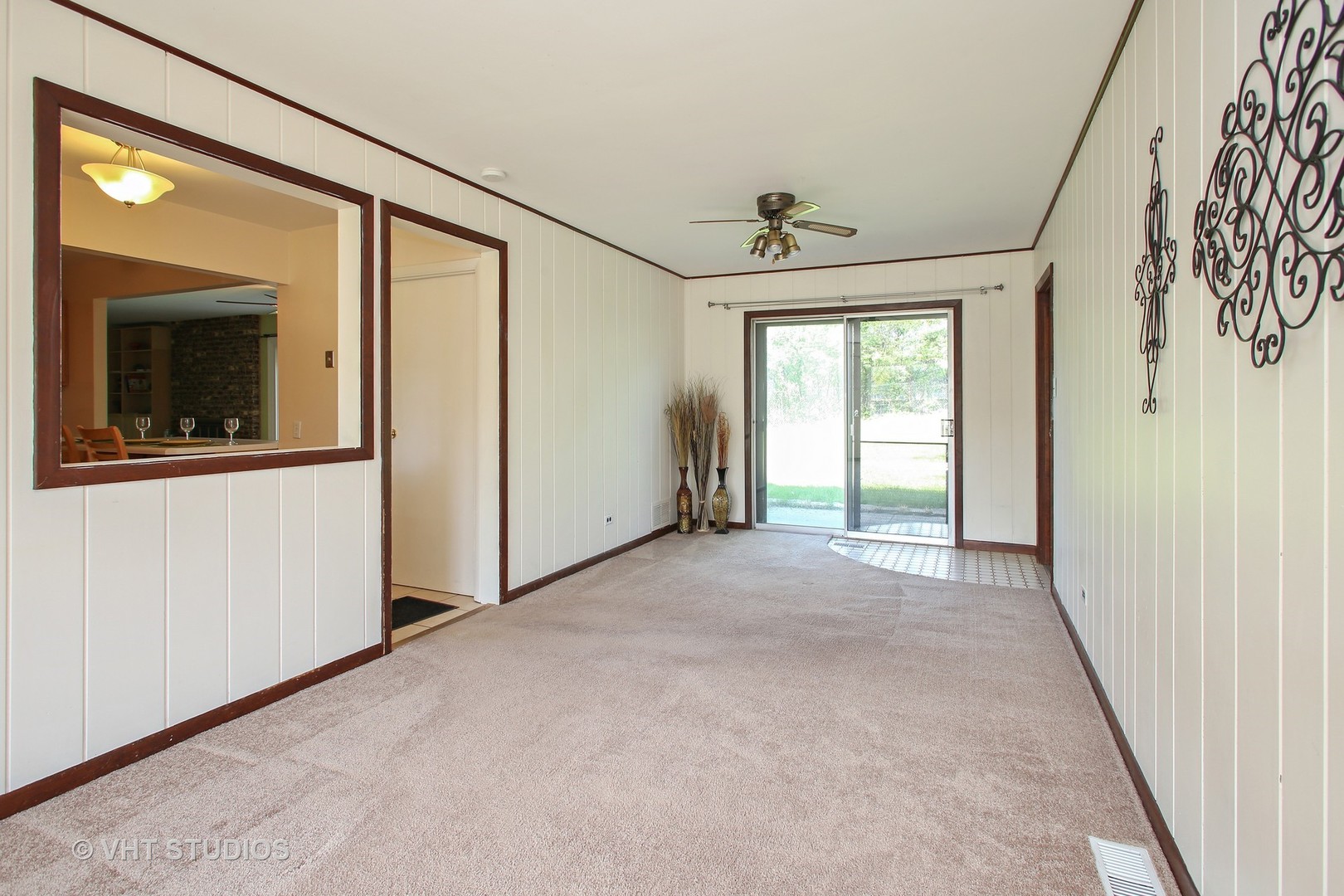 1720 Kent Road Hoffman Estates, IL 60169 - Photo 10 of 22