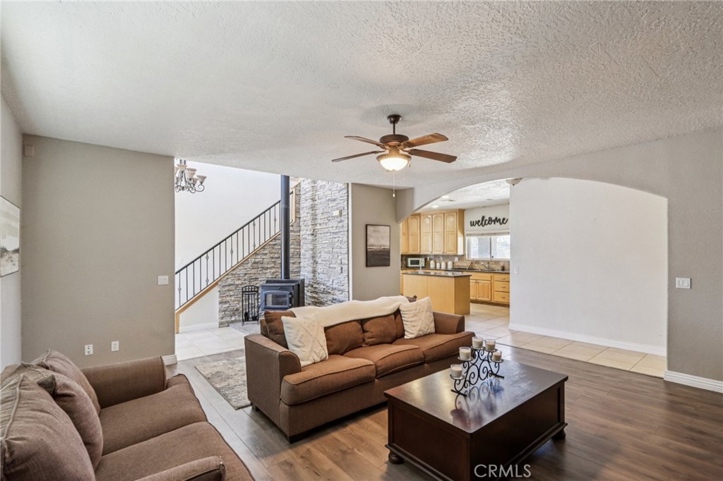 8294 Aster Road Oak Hills, CA 92344 - Photo 9 of 37