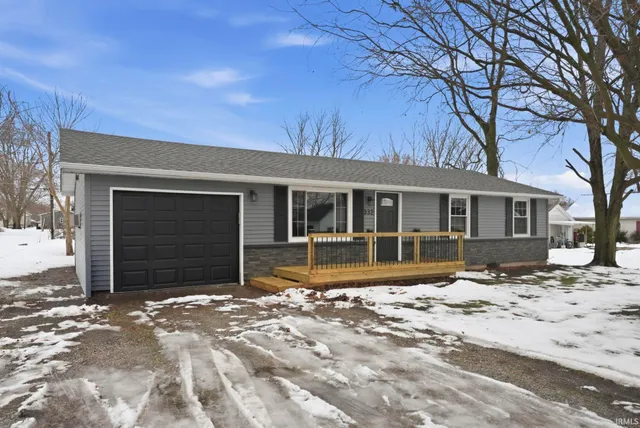 $219,999 | 332 West Pleasant Street, Churubusco, IN 46723