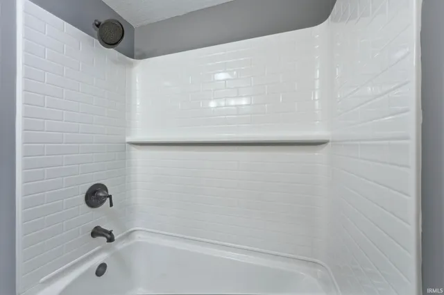 $219,999 | 332 West Pleasant Street, Churubusco, IN 46723