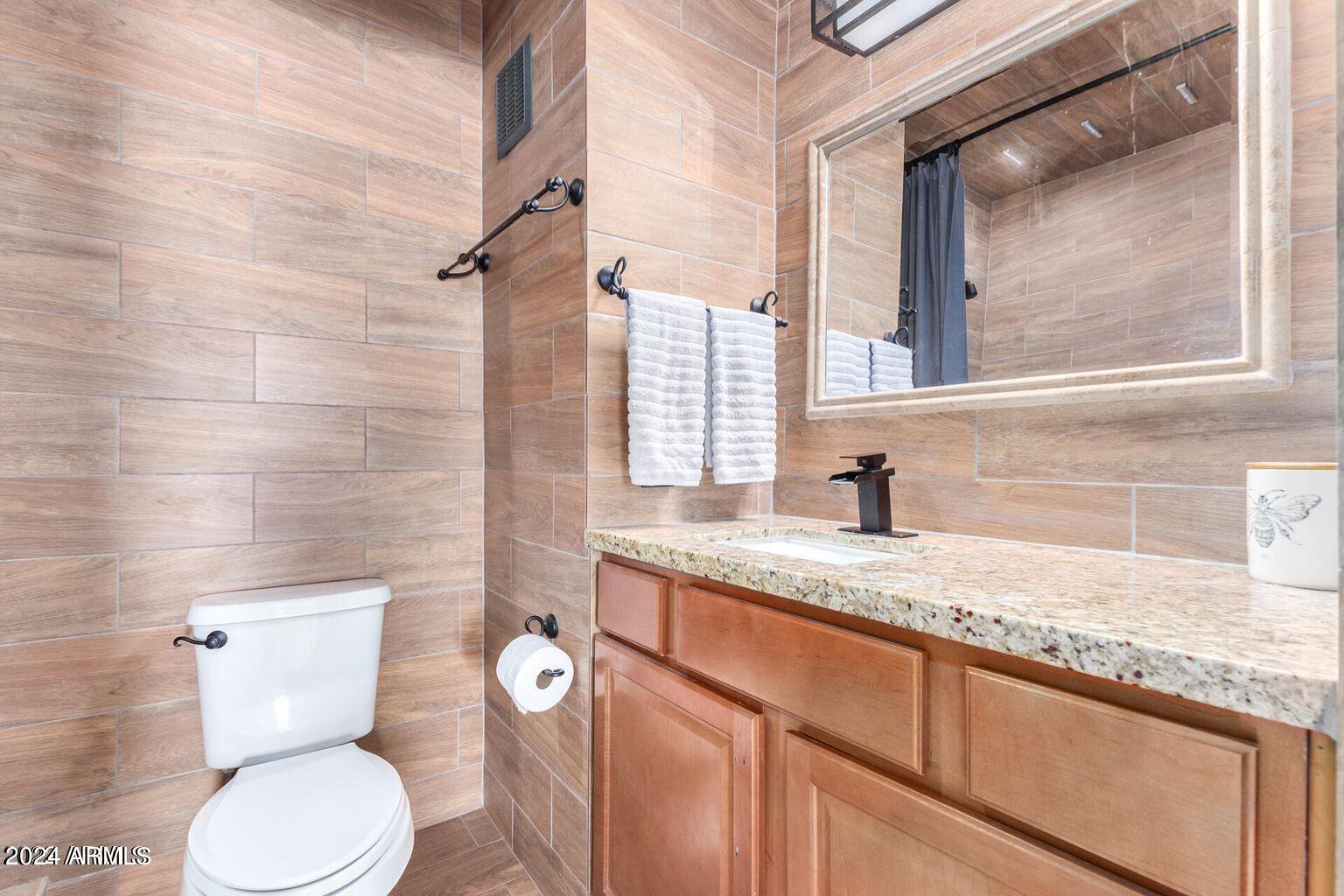 435 West Rio Salado Parkway, Unit 227 Tempe, AZ 85281 - Photo 13 of 28 Bathroom