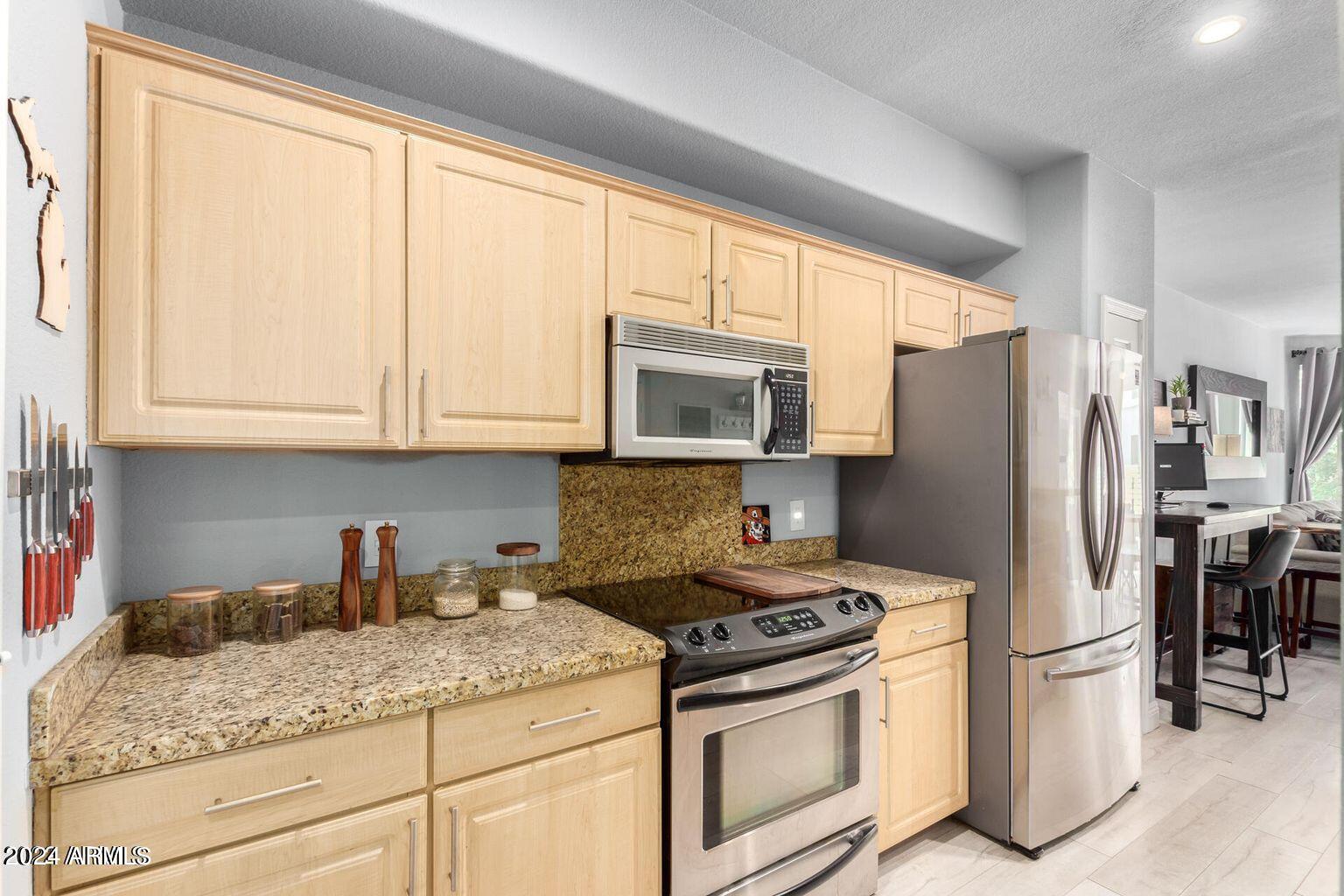 435 West Rio Salado Parkway, Unit 227 Tempe, AZ 85281 - Photo 8 of 28 Kitchen