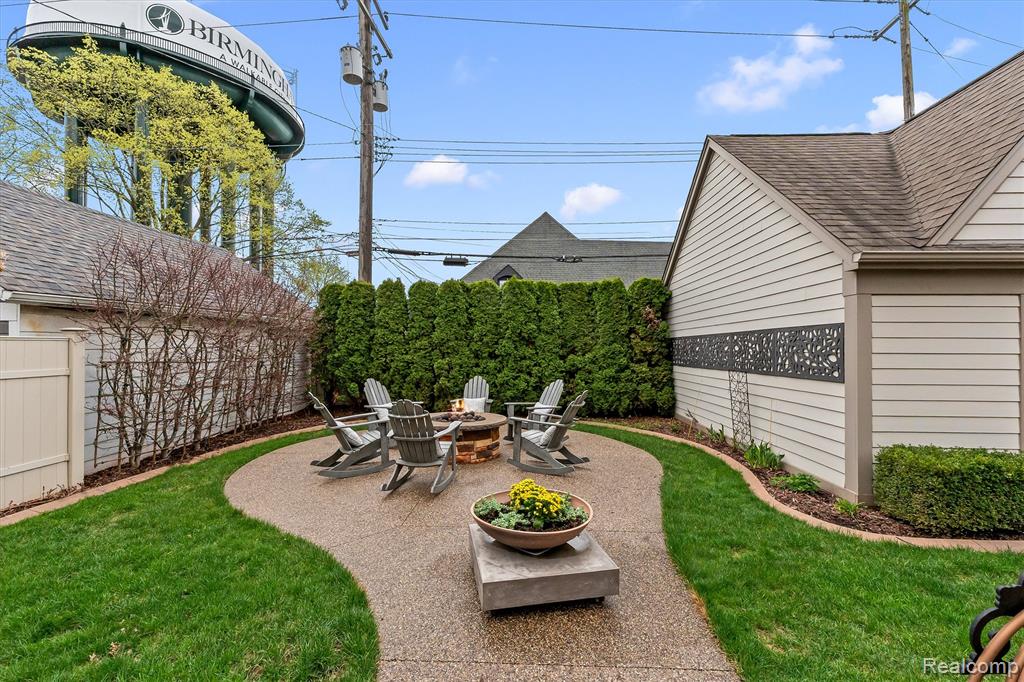 556 Ridgedale Avenue Birmingham, MI 48009 - Photo 27 of 39 Gallery Image 27