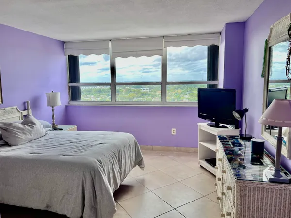 $2,350 | 5600 North Flagler Drive, Unit 2103, West Palm Beach, FL 33407